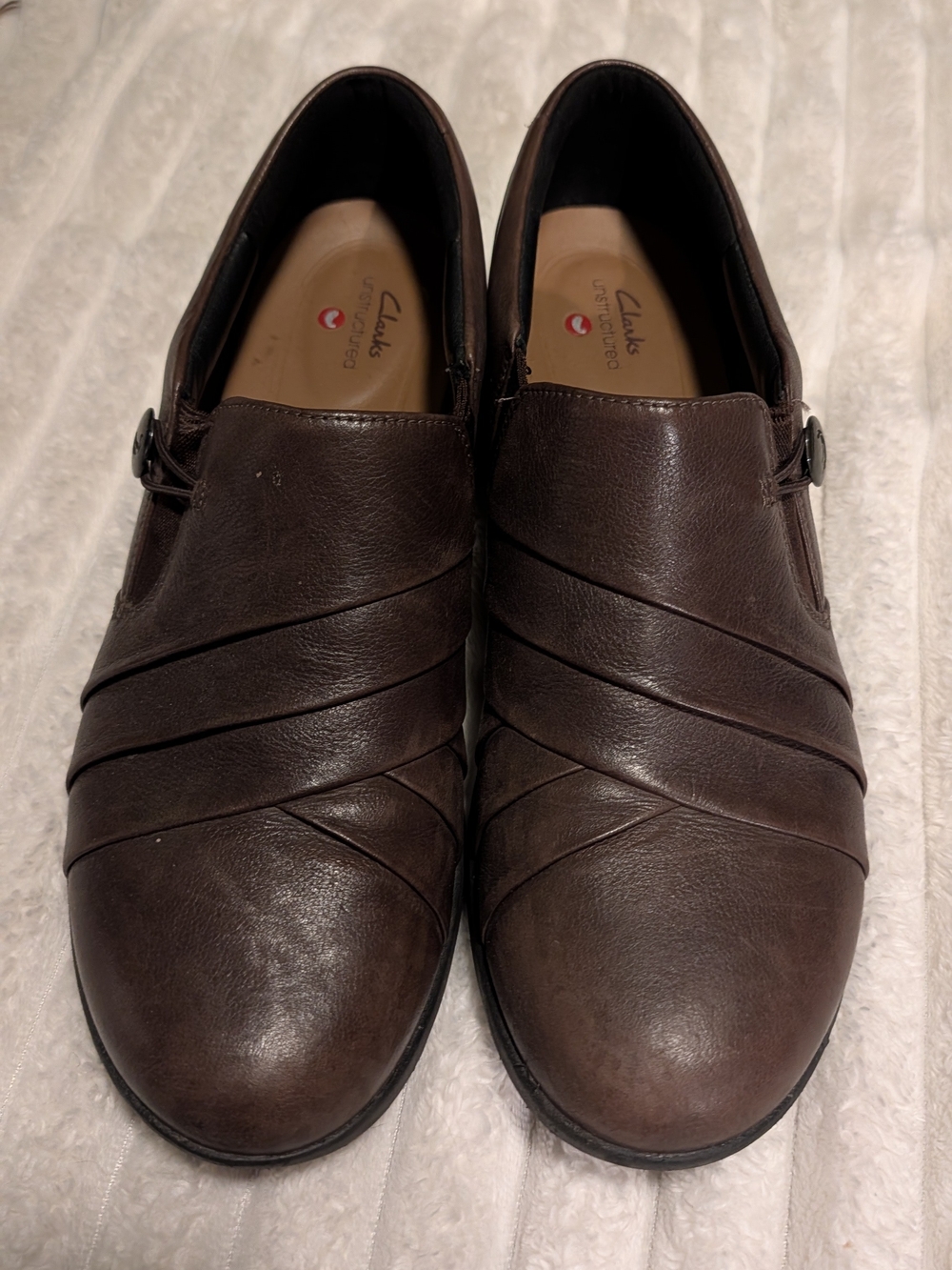Clarks Wonen's Brown Leather Slip-On Dress Shoes